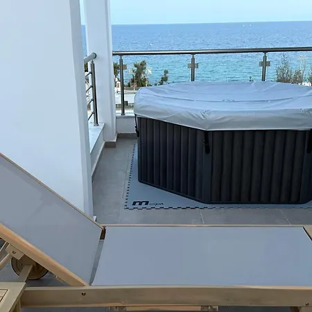 Luxury 2-bedroom With Sea View And Jacuzzi - Maria Nea Kallikrateia